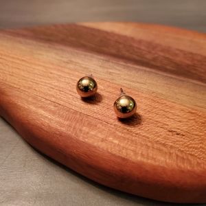 NWOT Gold Tone Ball Earrings